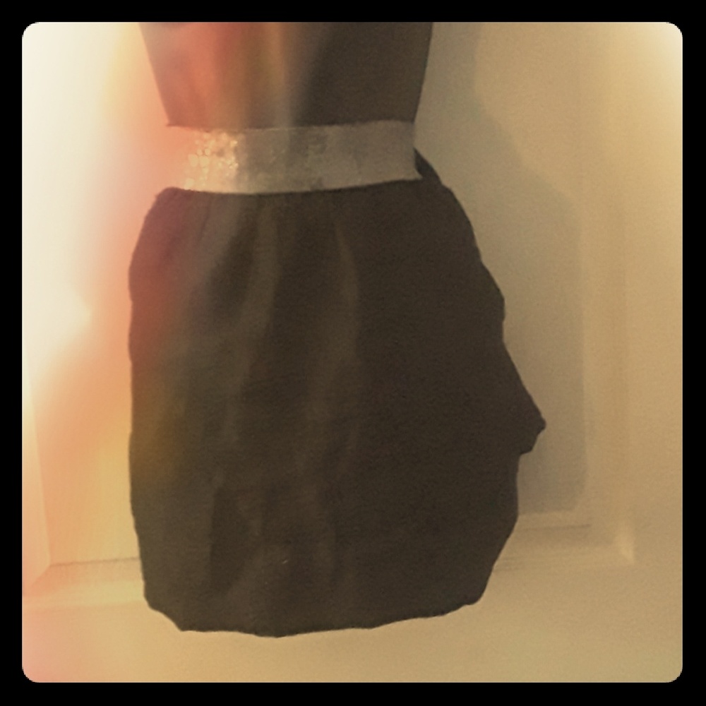 Super cute high waisted skirt